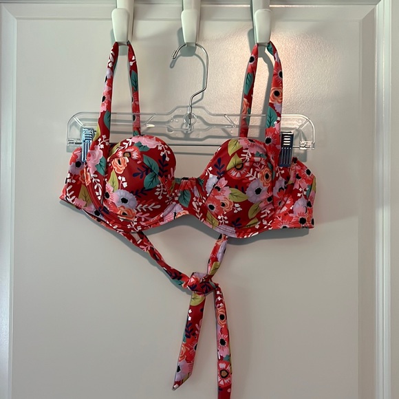 NWOT Underwire swim top and high waisted bottoms - Picture 2 of 9